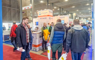 Feria Amper - República Checa. Stand de ITS-AIM con máquinas de procesamiento de alambre.